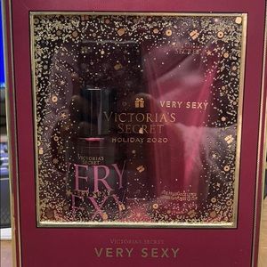 Victoria secret mist and lotion